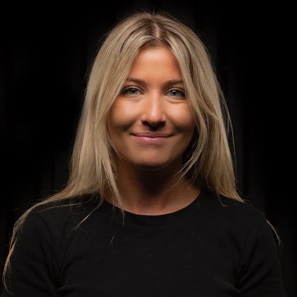 Meet your Posher, Hayley - Picture 1 of 1